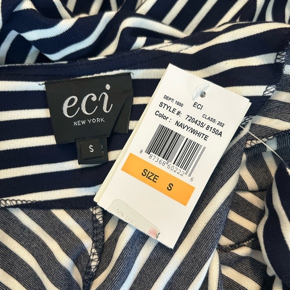 NWT ECI New York Zip Front Belted Wide Cropped Leg Striped Jumpsuit SZ S Navy - Picture 8 of 9